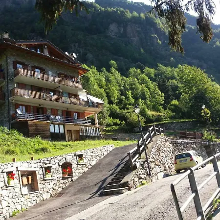 La Borma Di Pombo Frühstückspension Pontboset